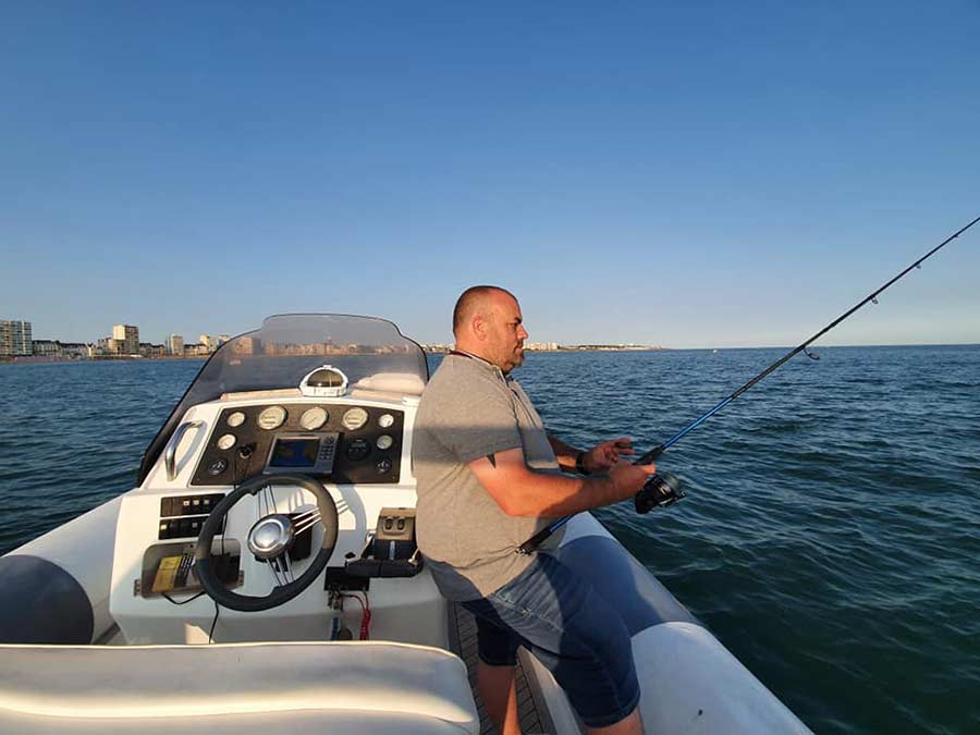 Location de bateau et pêche en mer en Vendée aux Sables d'Olonne