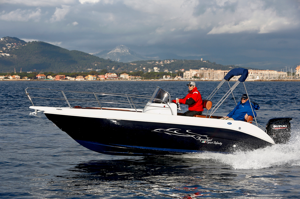 location de bateau sables olonnes Sport Infinity 21